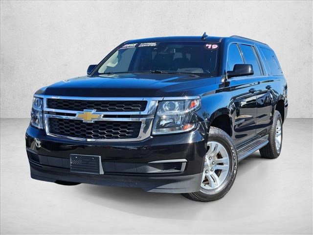 Used 2019 Chevrolet Suburban LT image 1