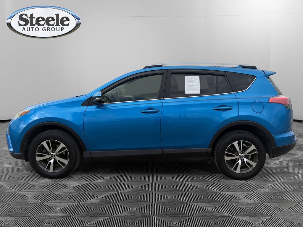 Used 2017 Toyota RAV4 XLE image 2