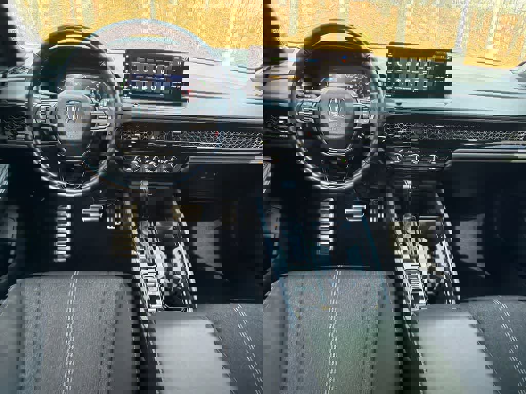 Used 2024 Honda Accord Sport image 19