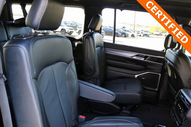 Used 2024 Jeep Wagoneer L Series II w/ Convenience Group I image 17