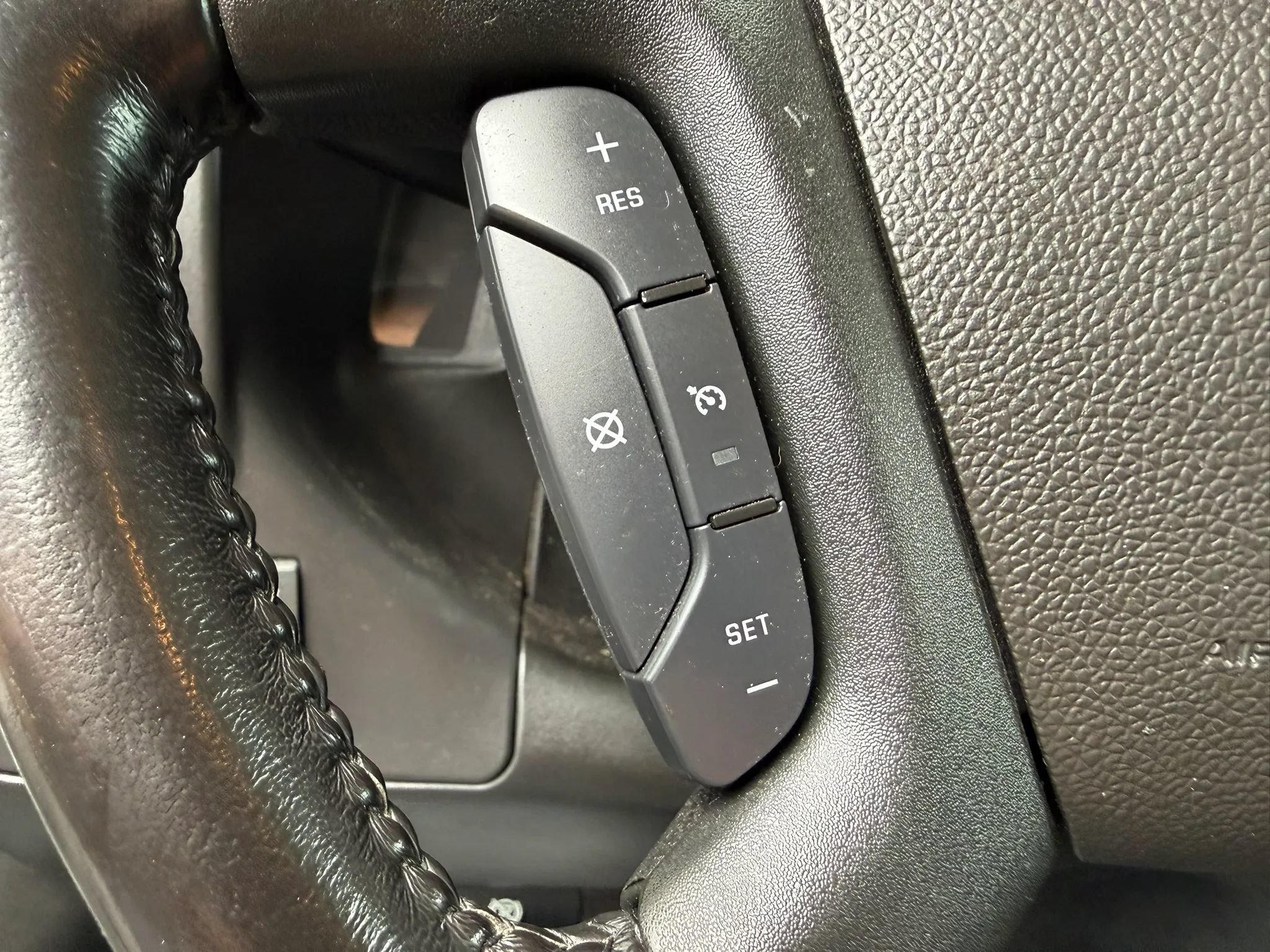 Used 2021 Chevrolet Express 2500 w/ Driver Convenience Package RWD image 29