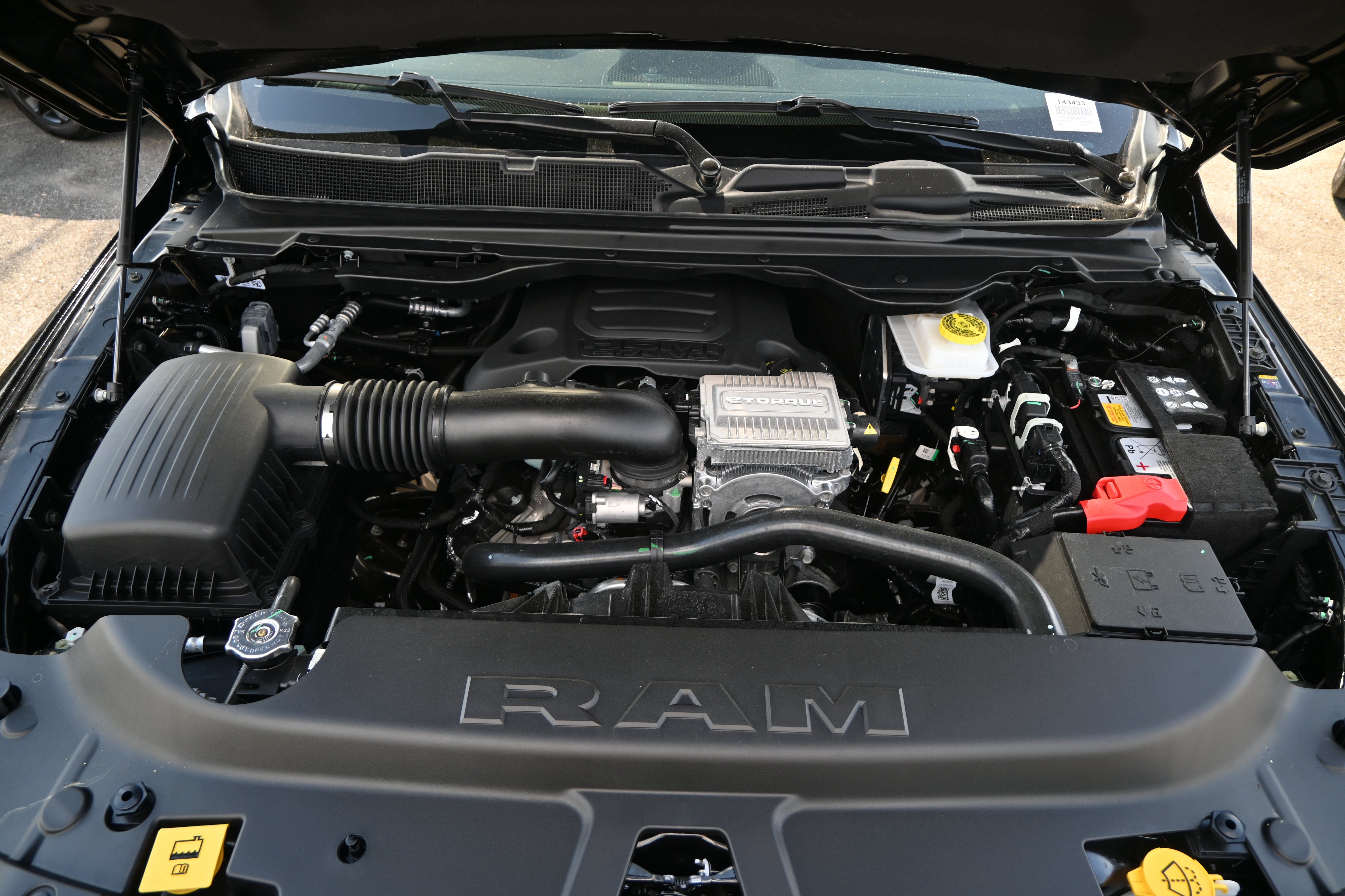 New 2026 RAM 1500 Laramie w/ Night Edition AWD/4WD image 34