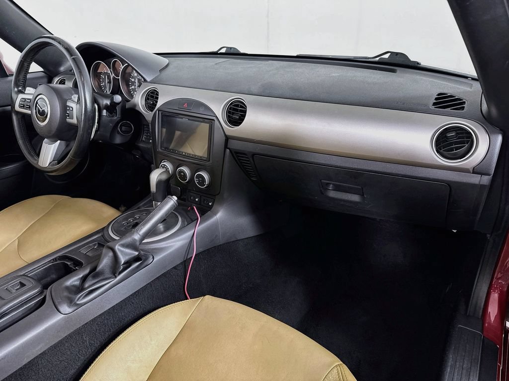 Used 2012 MAZDA MX-5 Miata Grand Touring RWD image 33