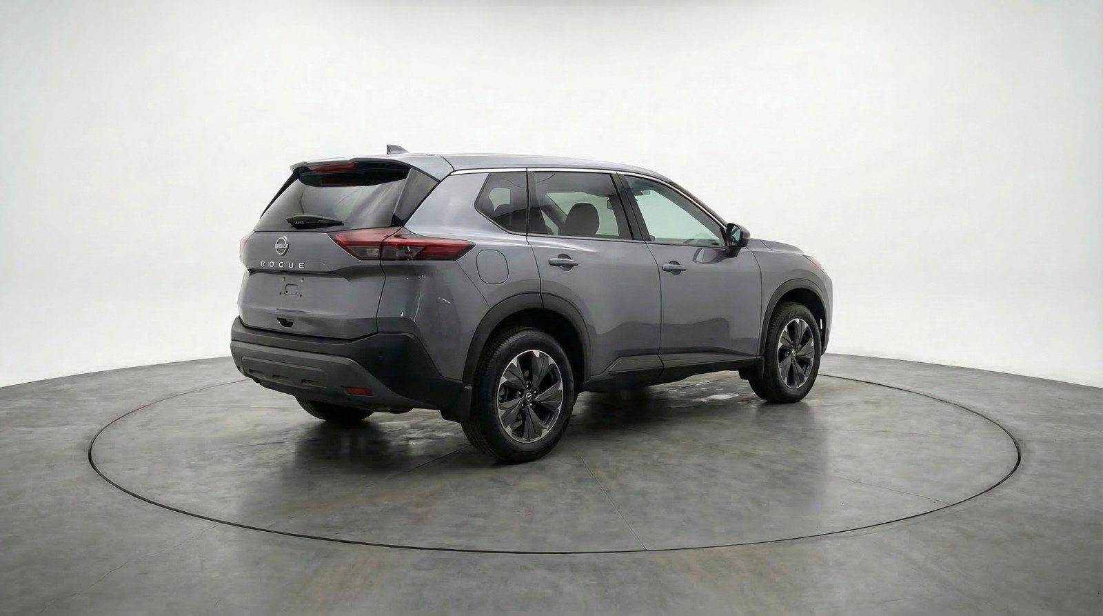 Used 2024 Nissan Rogue SV image 9