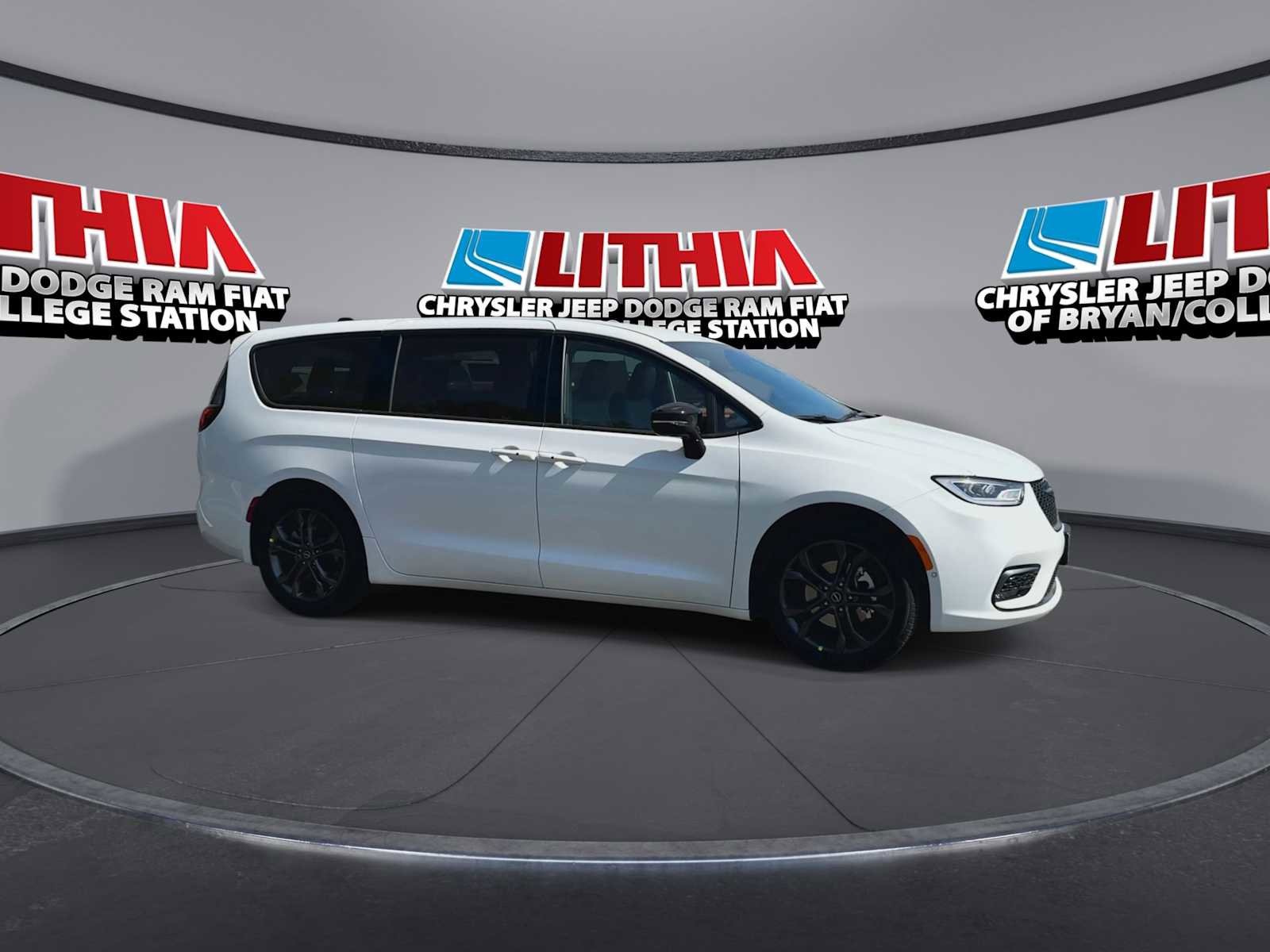 New 2026 Chrysler Pacifica Select FWD image 9