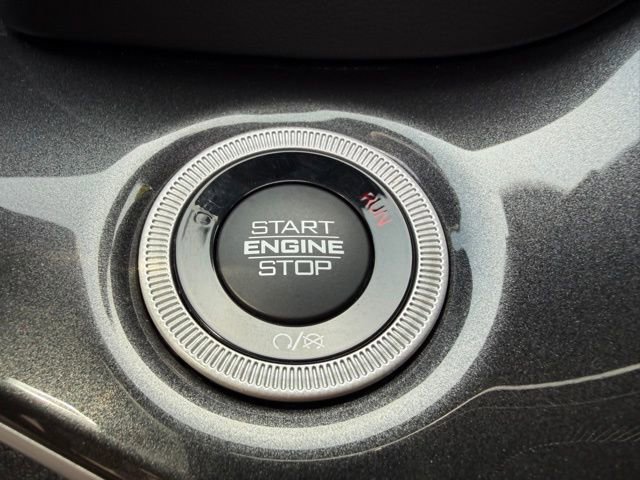 Used 2023 Jeep Grand Cherokee Altitude image 23