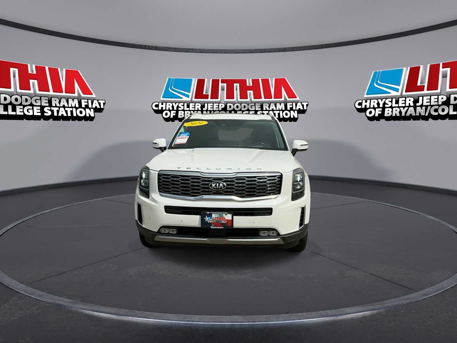 Used 2021 Kia Telluride SX w/ SX Prestige Package AWD/4WD image 3