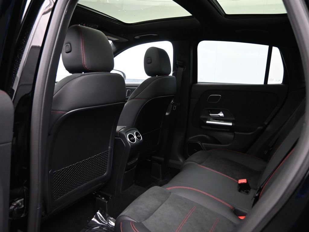 New 2025 Mercedes-Benz GLA 250 4MATIC image 25