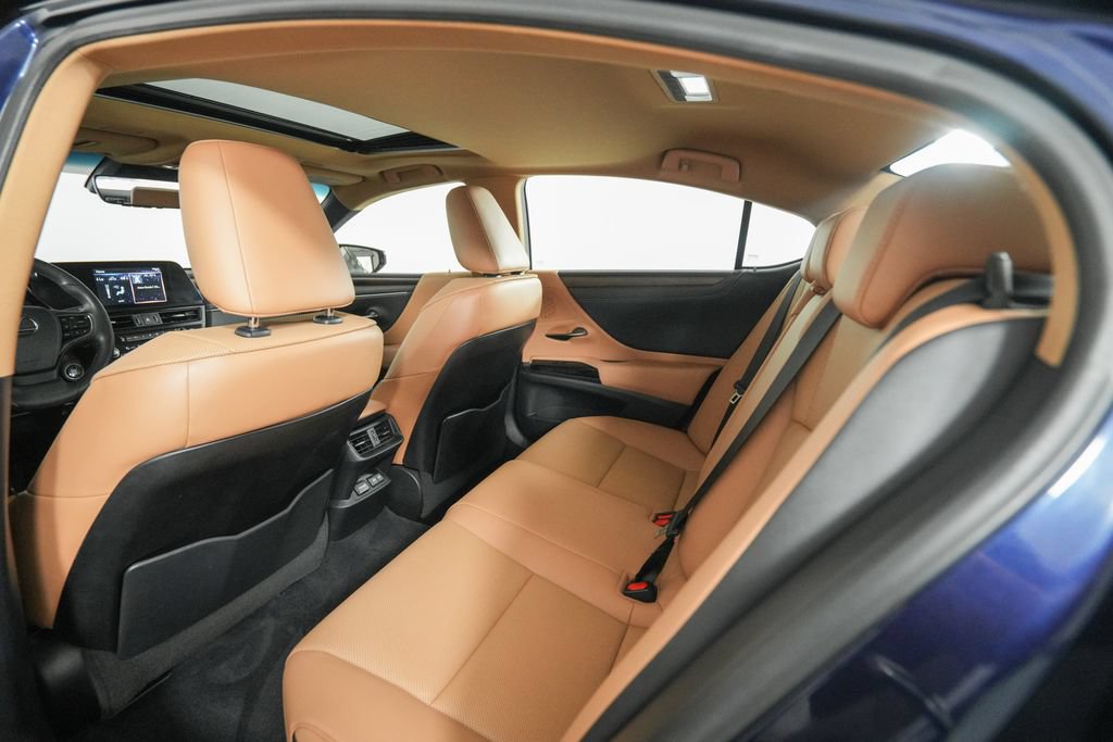 Certified 2022 Lexus ES 350 w/ Premium Package FWD image 13