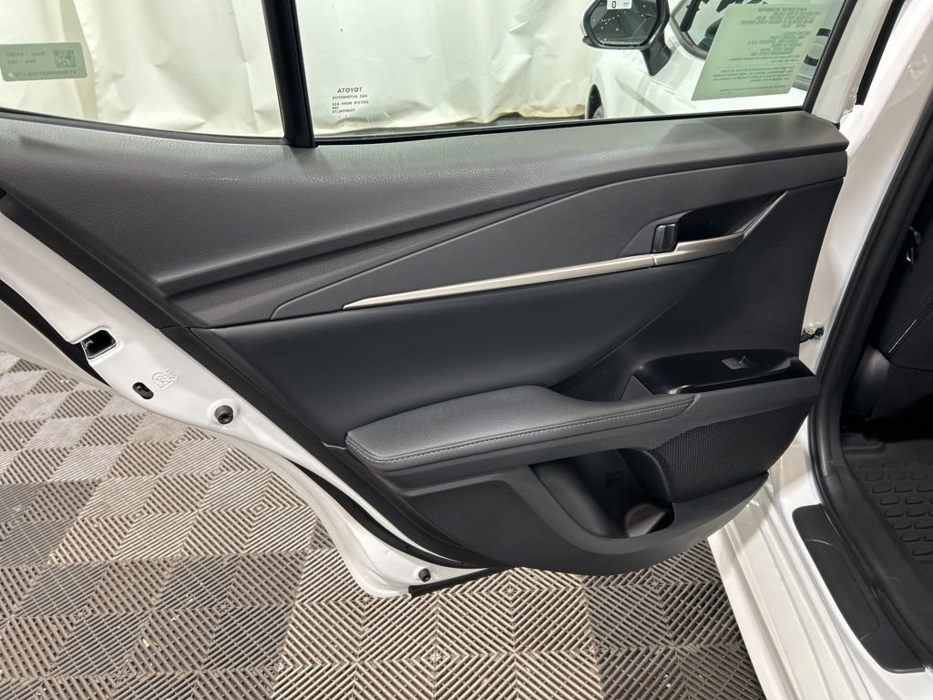 Used 2026 Toyota Camry XSE AWD/4WD image 16