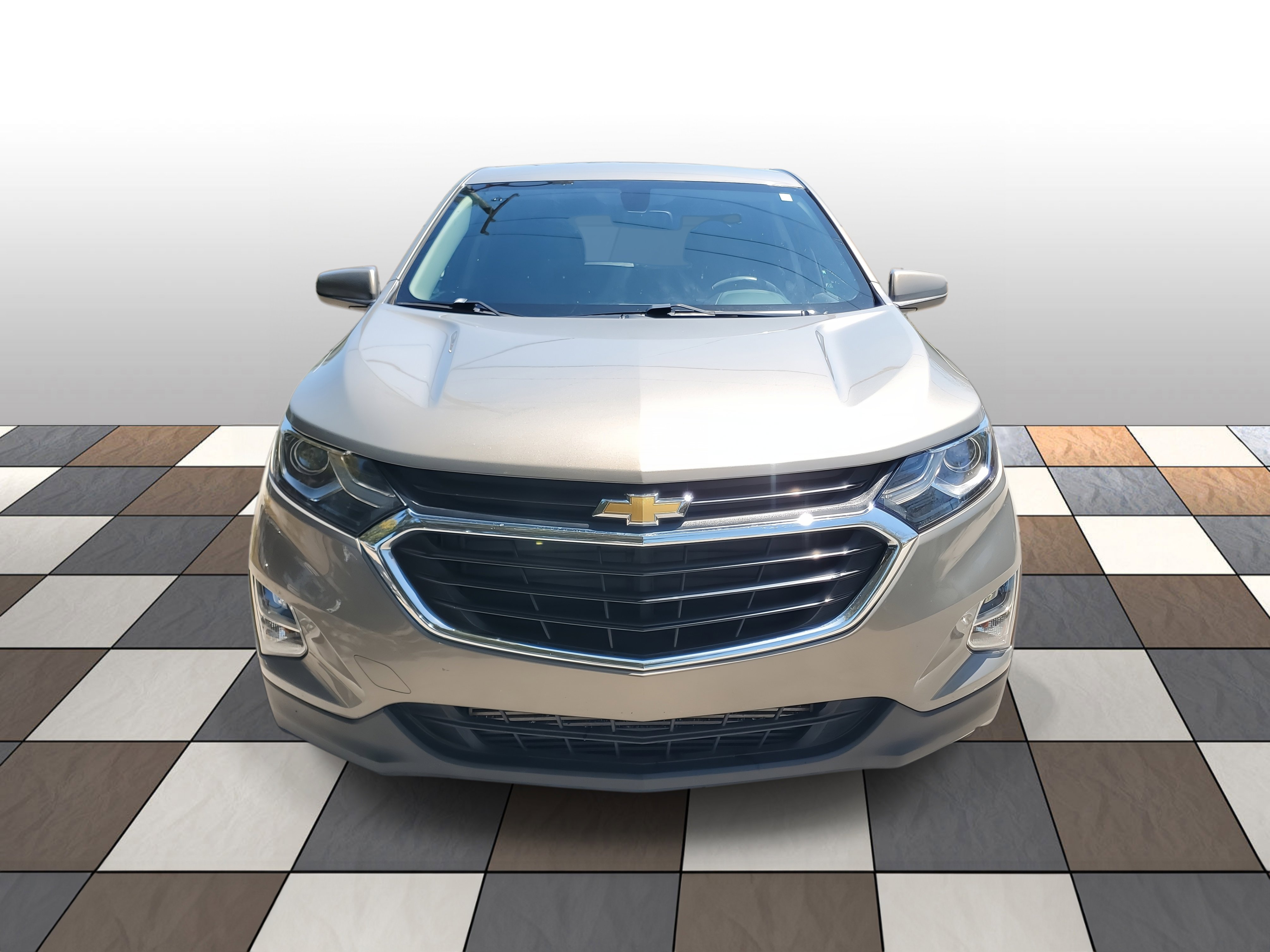 Used 2019 Chevrolet Equinox LT image 2