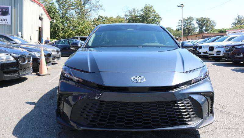 Used 2026 Toyota Camry SE w/ Multimedia Upgrade Package FWD image 2