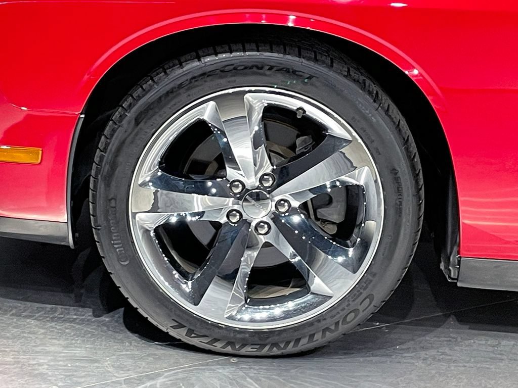 Used 2012 Dodge Challenger SXT Plus RWD image 10