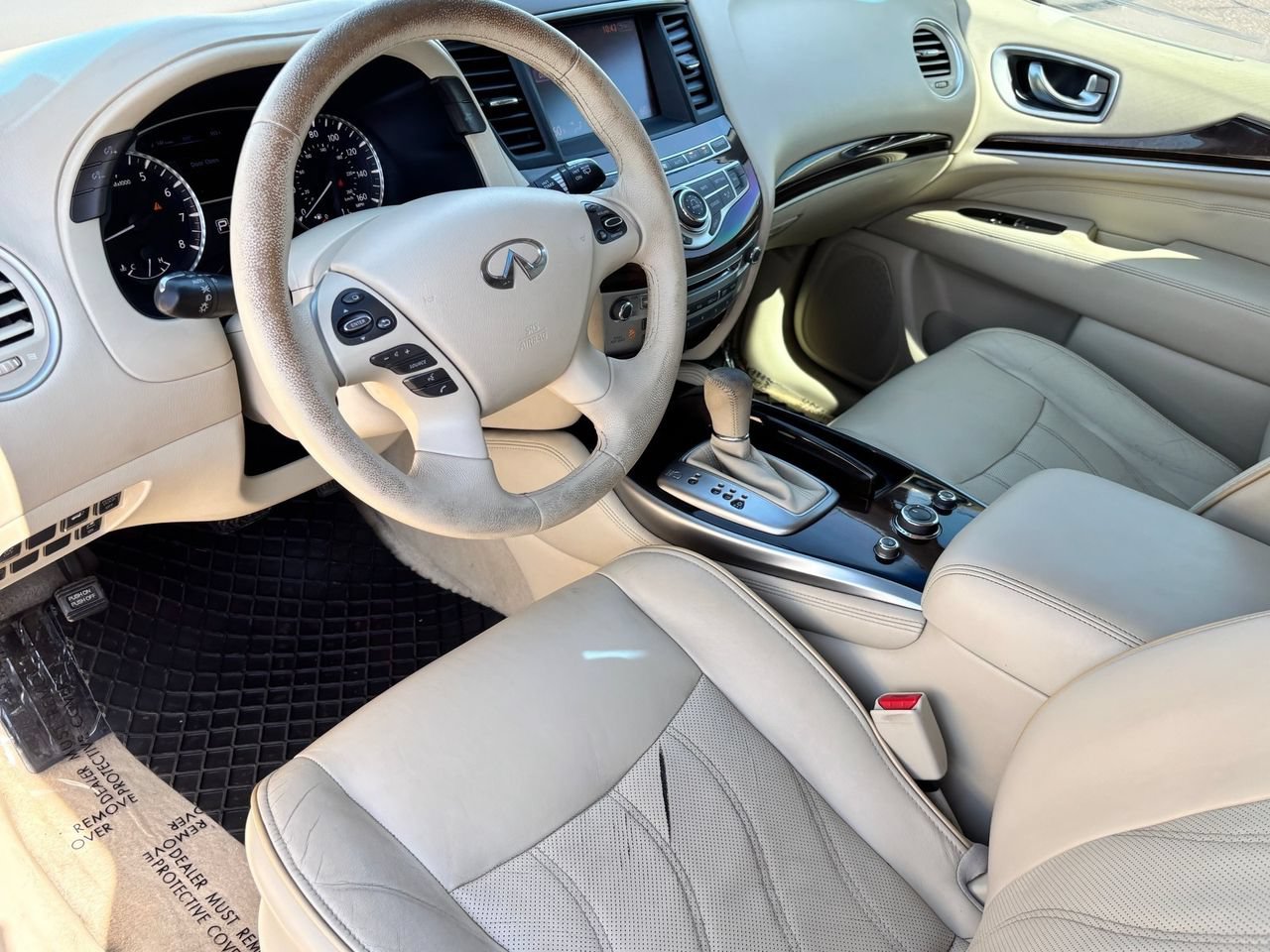 Used 2013 INFINITI JX35 FWD w/ Premium Pkg image 16