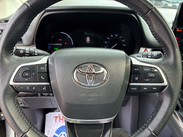 Used 2021 Toyota Sienna XLE FWD image 40