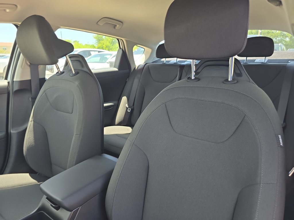 New 2026 Kia K4 FWD image 21