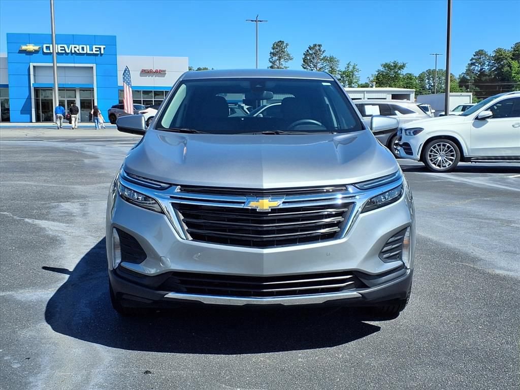 Used 2024 Chevrolet Equinox LT FWD image 2