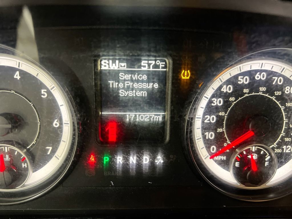 Used 2016 RAM 1500 Classic SLT AWD/4WD image 13