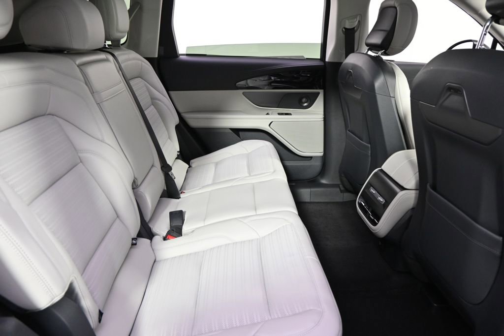 New 2026 Lincoln Nautilus Reserve w/ Jet Appearance Package image 18