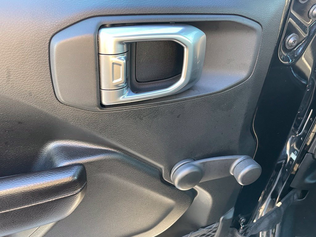 Used 2019 Jeep Wrangler Sport AWD/4WD image 10