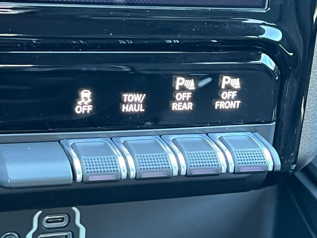 Used 2020 RAM 1500 Rebel w/ Rebel Level 2 Equipment Group AWD/4WD image 33