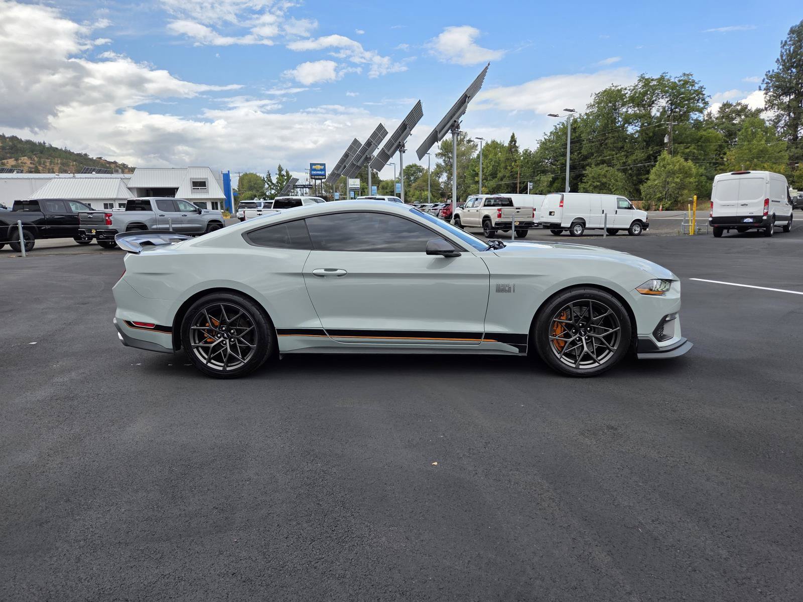 Used 2022 Ford Mustang Mach 1 w/ Mach 1 Handling Package RWD image 4