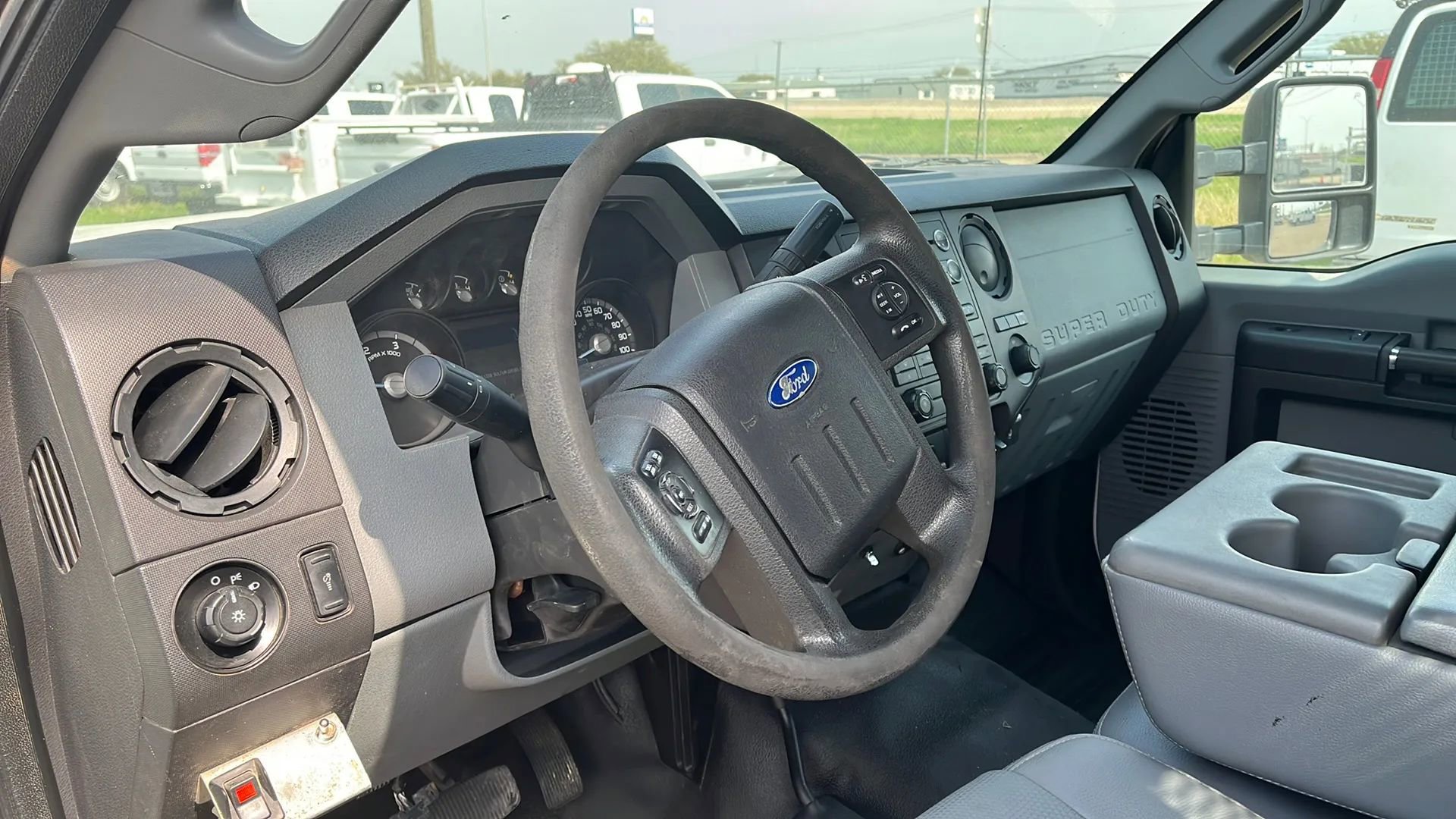 Used 2013 Ford F550 4x4 Regular Cab Super Duty w/ Payload Upgrade Pkg image 9