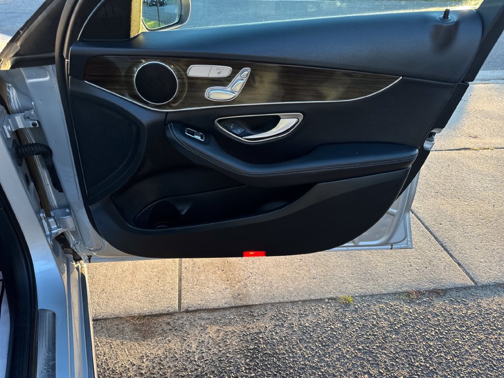 Used 2018 Mercedes-Benz C 300 4MATIC Sedan image 19