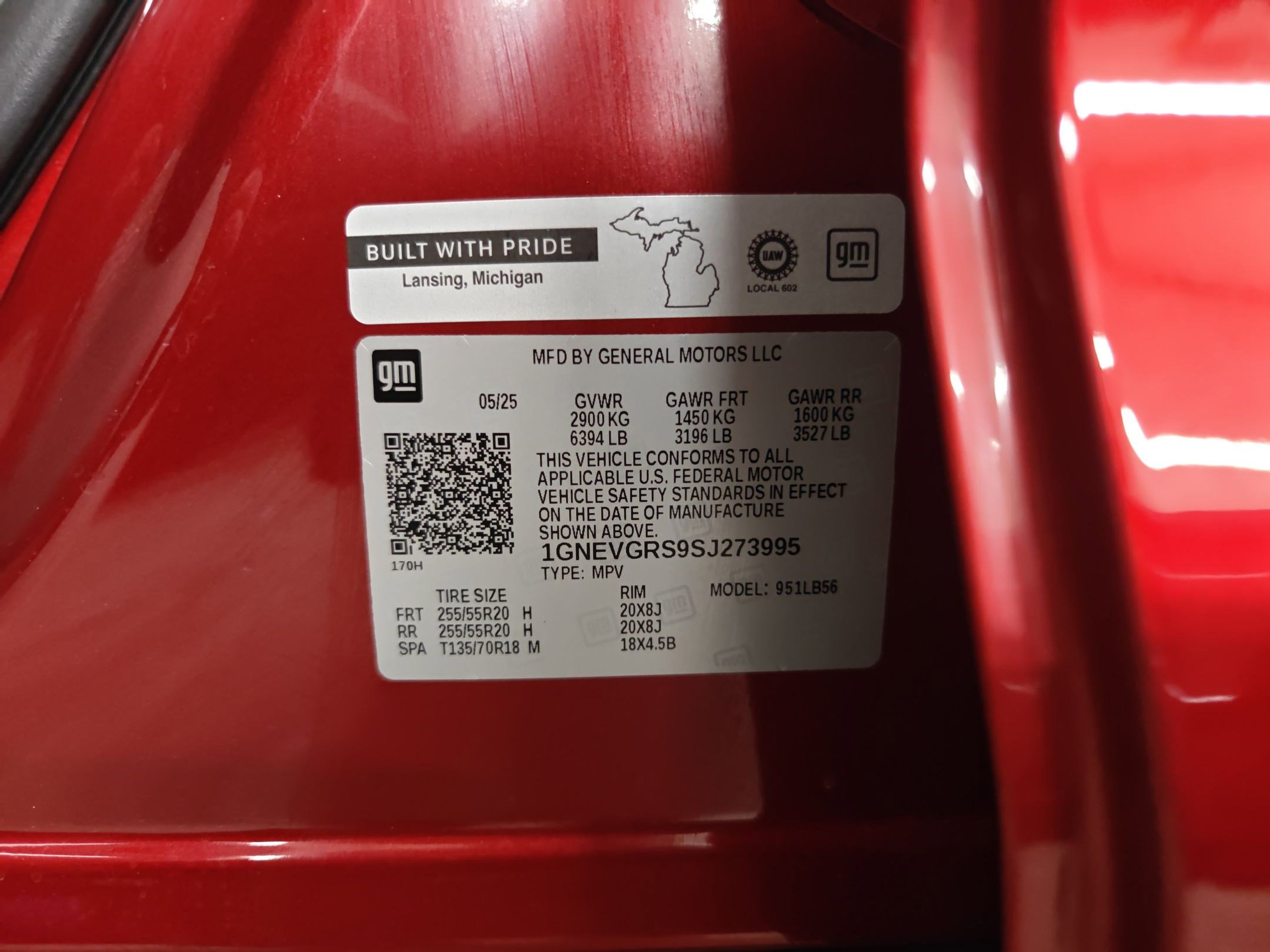 Used 2025 Chevrolet Traverse LT w/ Midnight/Sport Edition image 18