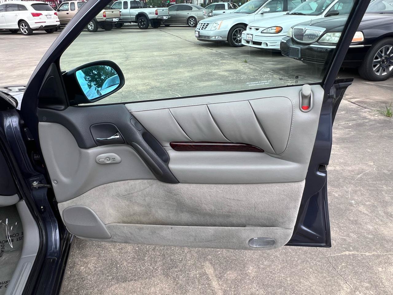 Used 1997 Cadillac Catera RWD image 38