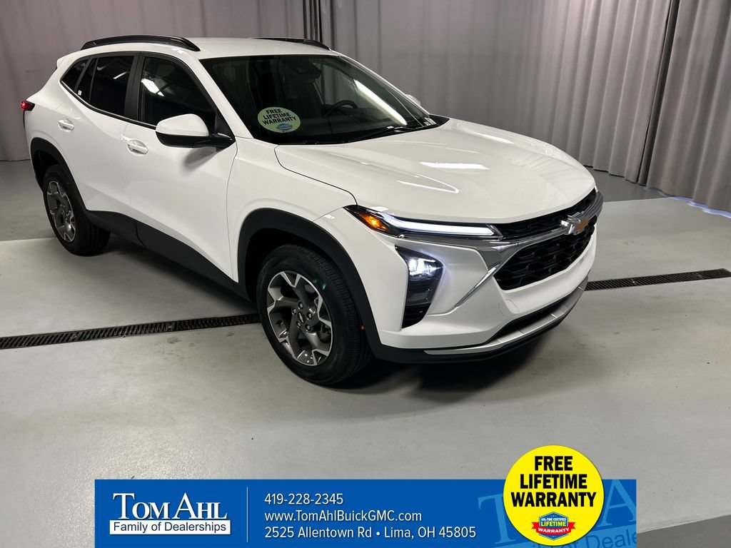 Used 2025 Chevrolet Trax LT w/ LT Convenience Package