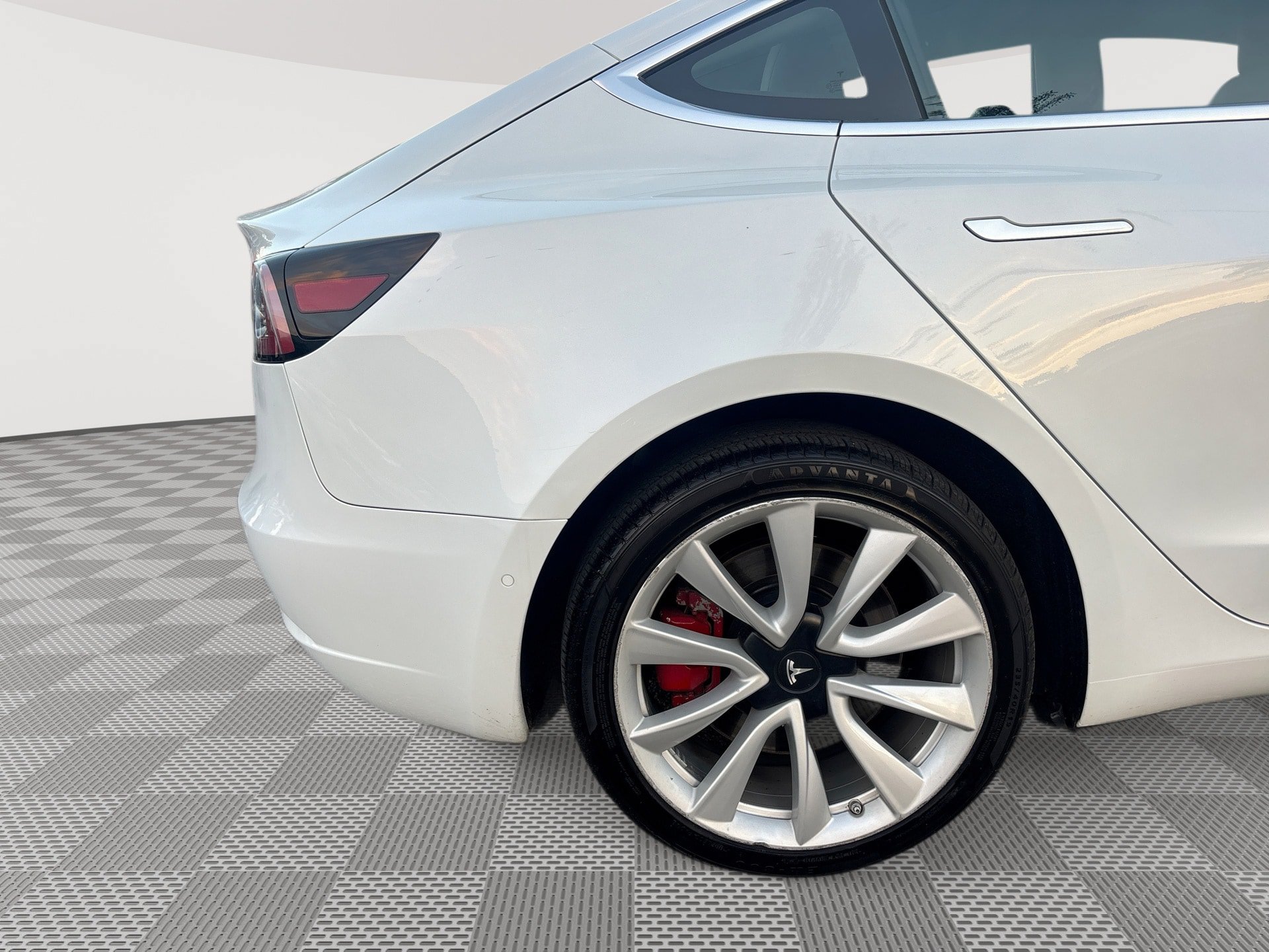Used 2020 Tesla Model 3 Standard Range Plus RWD image 30