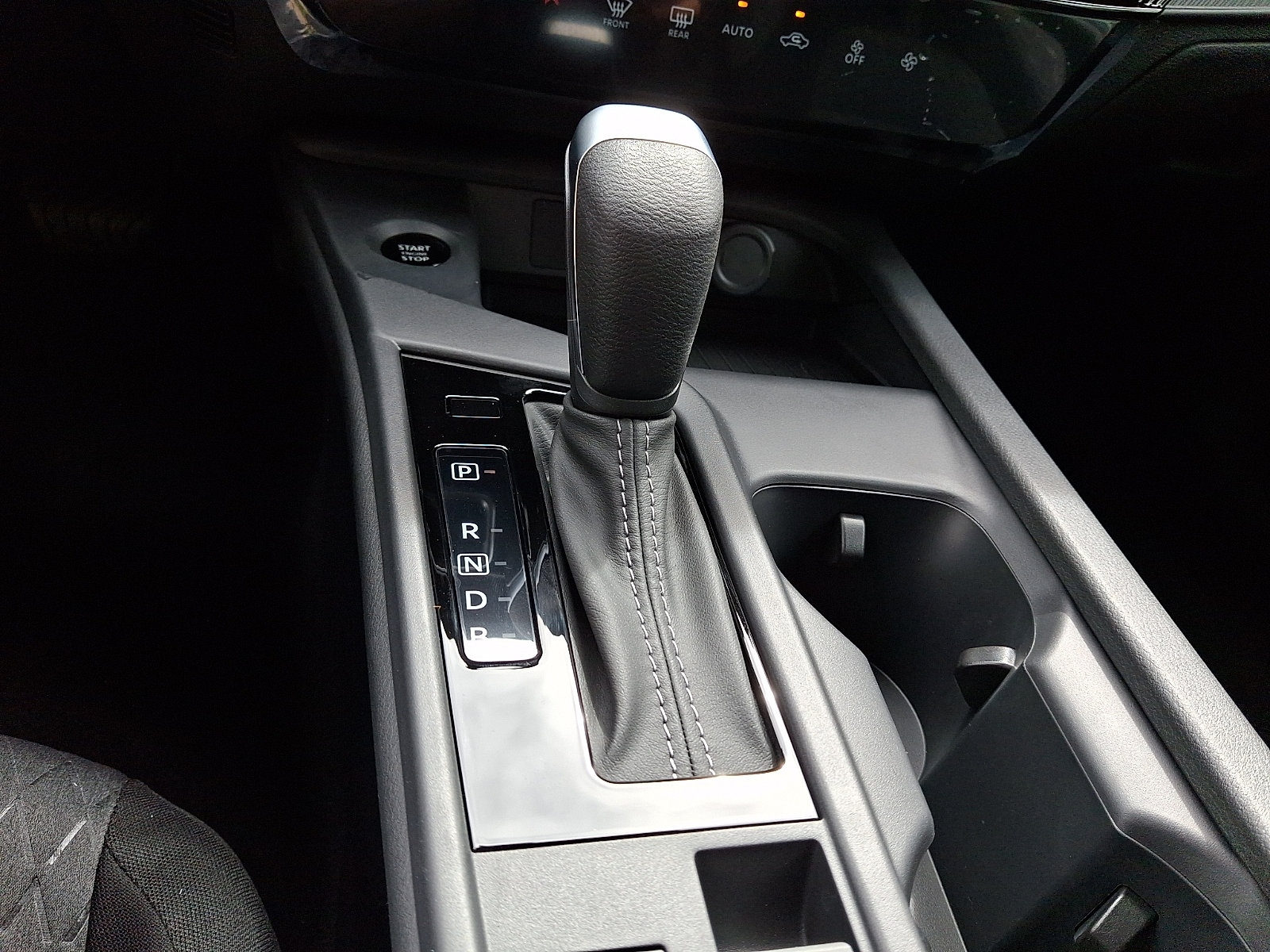 New 2027 Nissan Sentra SV w/ Floor Mat Package FWD image 10