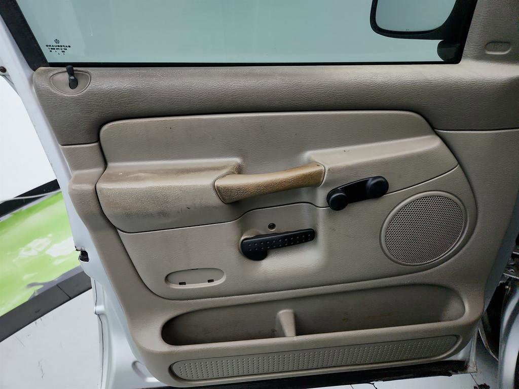 Used 2004 Dodge Ram 1500 Truck ST RWD image 19