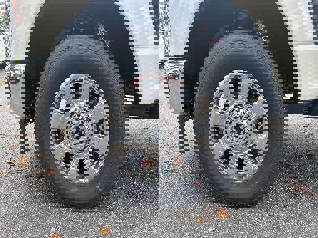 New 2025 Ford F250 King Ranch w/ Chrome Package image 9