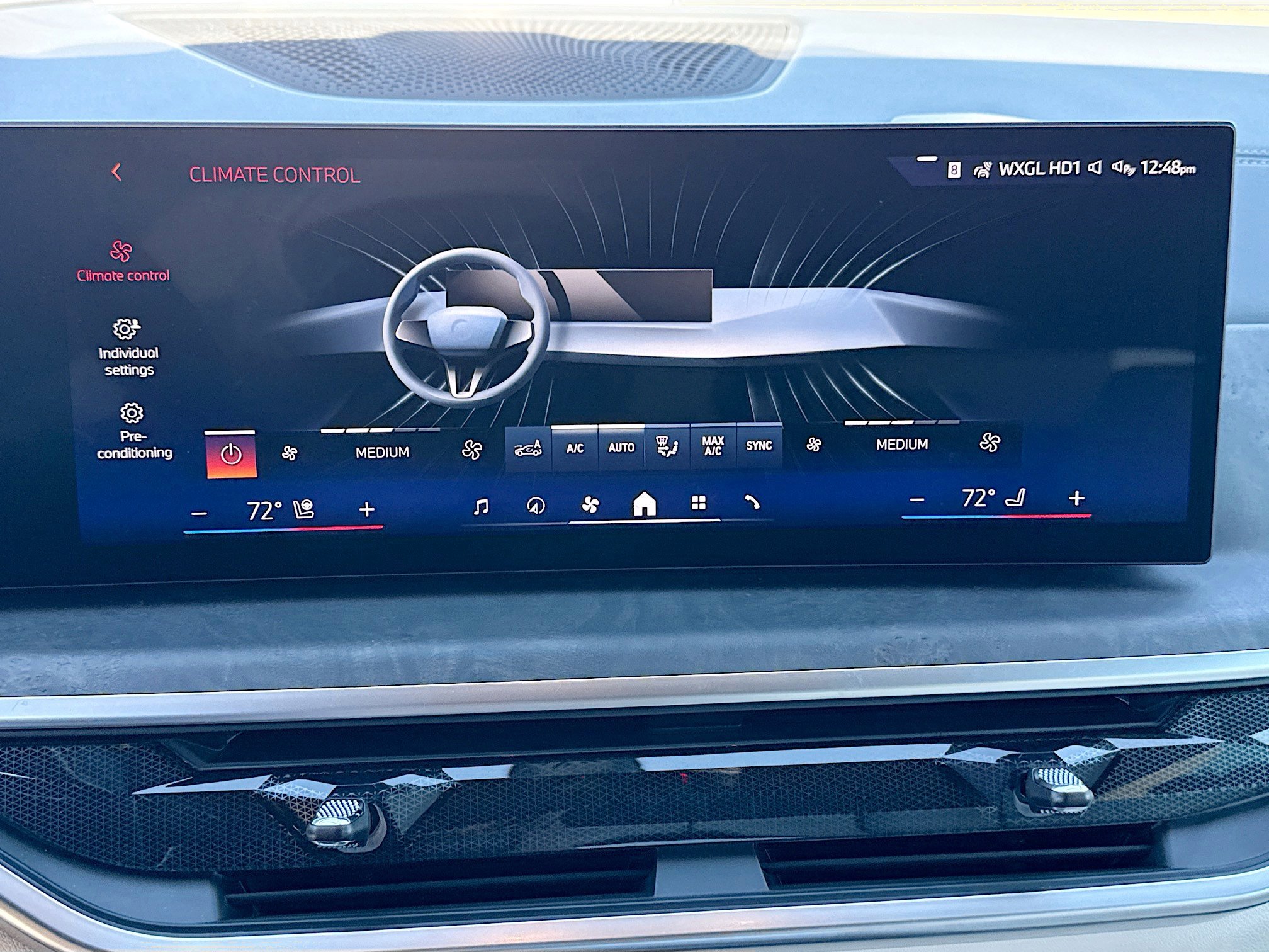New 2026 BMW X5 xDrive50e w/ Executive Package image 36