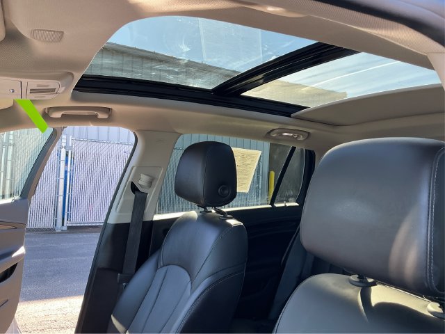 Used 2019 Buick Envision Essence AWD/4WD image 34