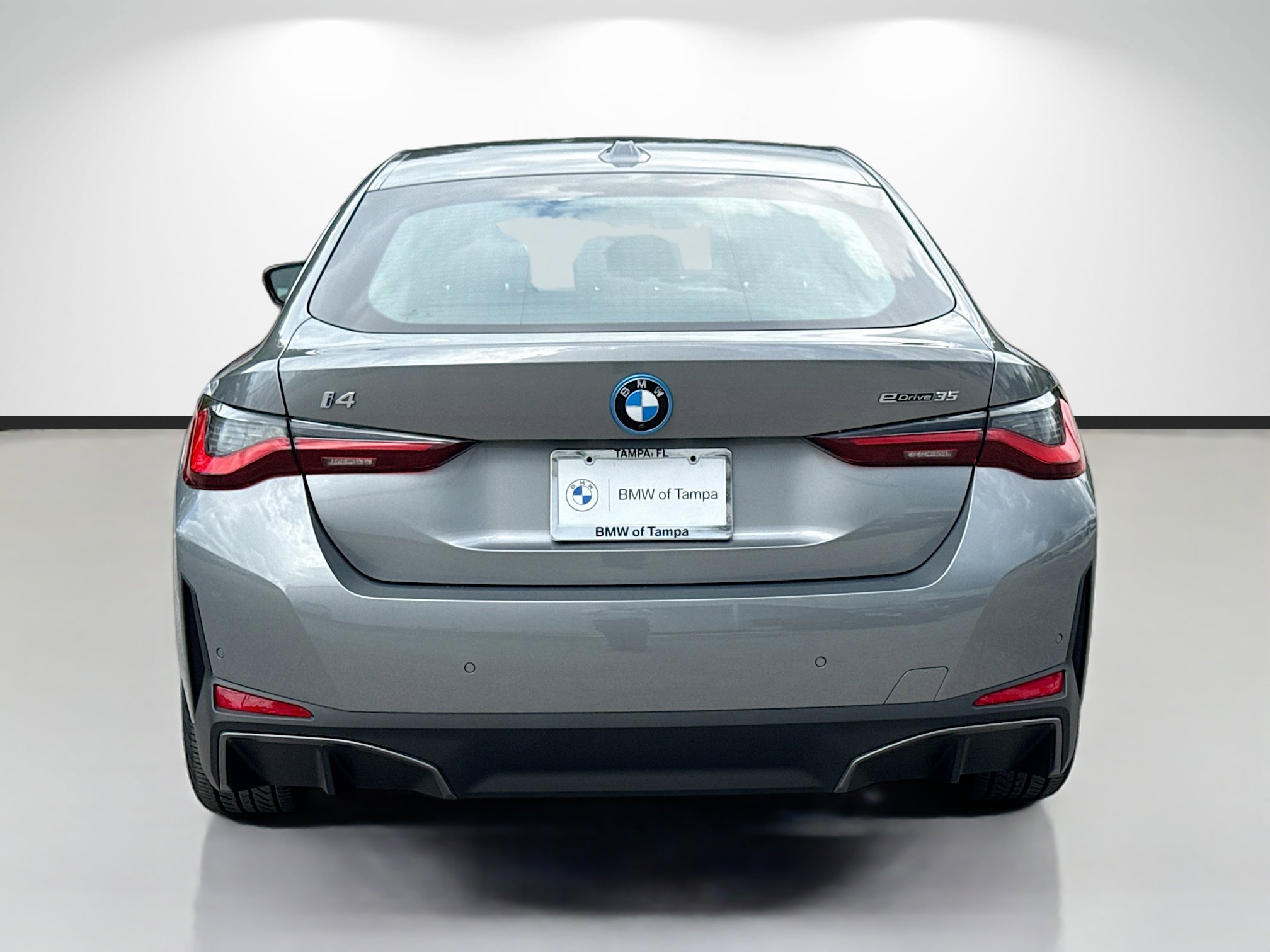 Used 2024 BMW i4 eDrive35 w/ Premium Package RWD image 4