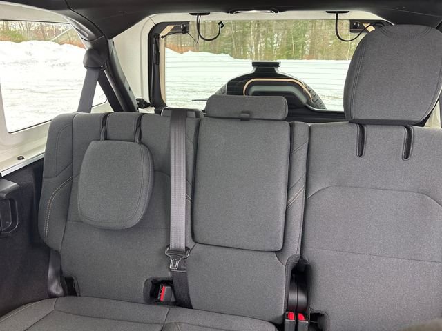 Used 2025 Jeep Wrangler Unlimited Sahara w/ Safety Group image 36