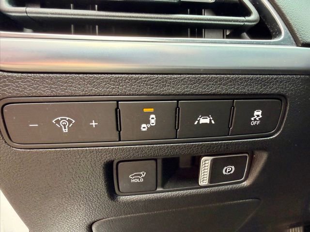 Used 2020 Hyundai Santa Fe SEL AWD/4WD image 30