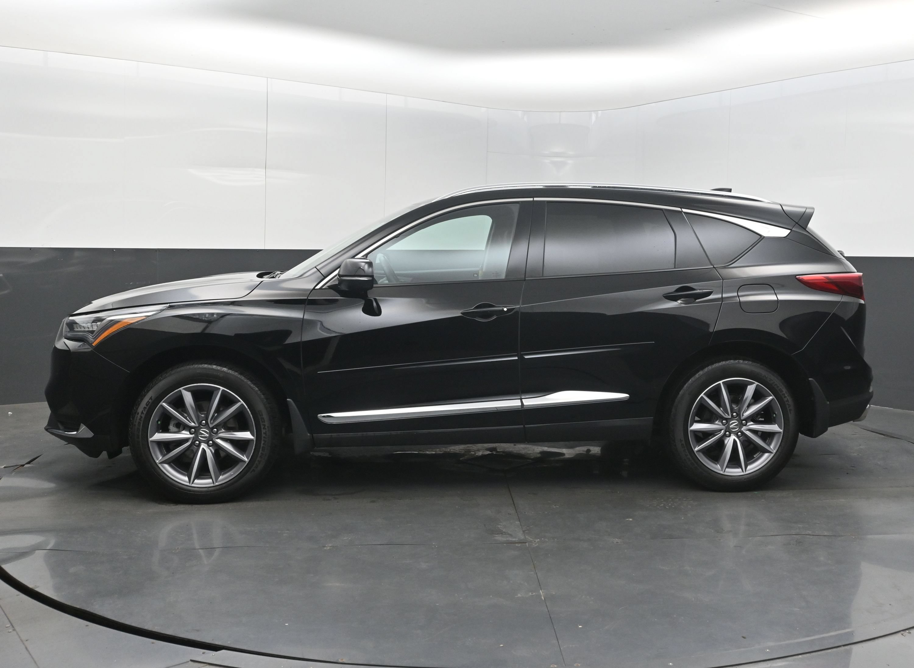 Used 2022 Acura RDX w/ Technology Package FWD image 5