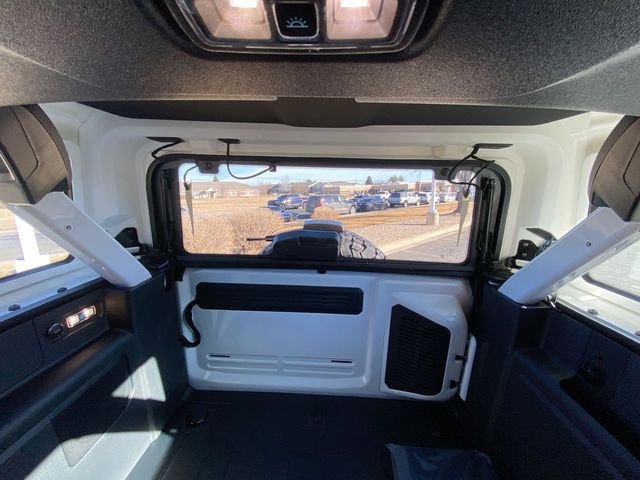 Used 2024 Ford Bronco Badlands image 24