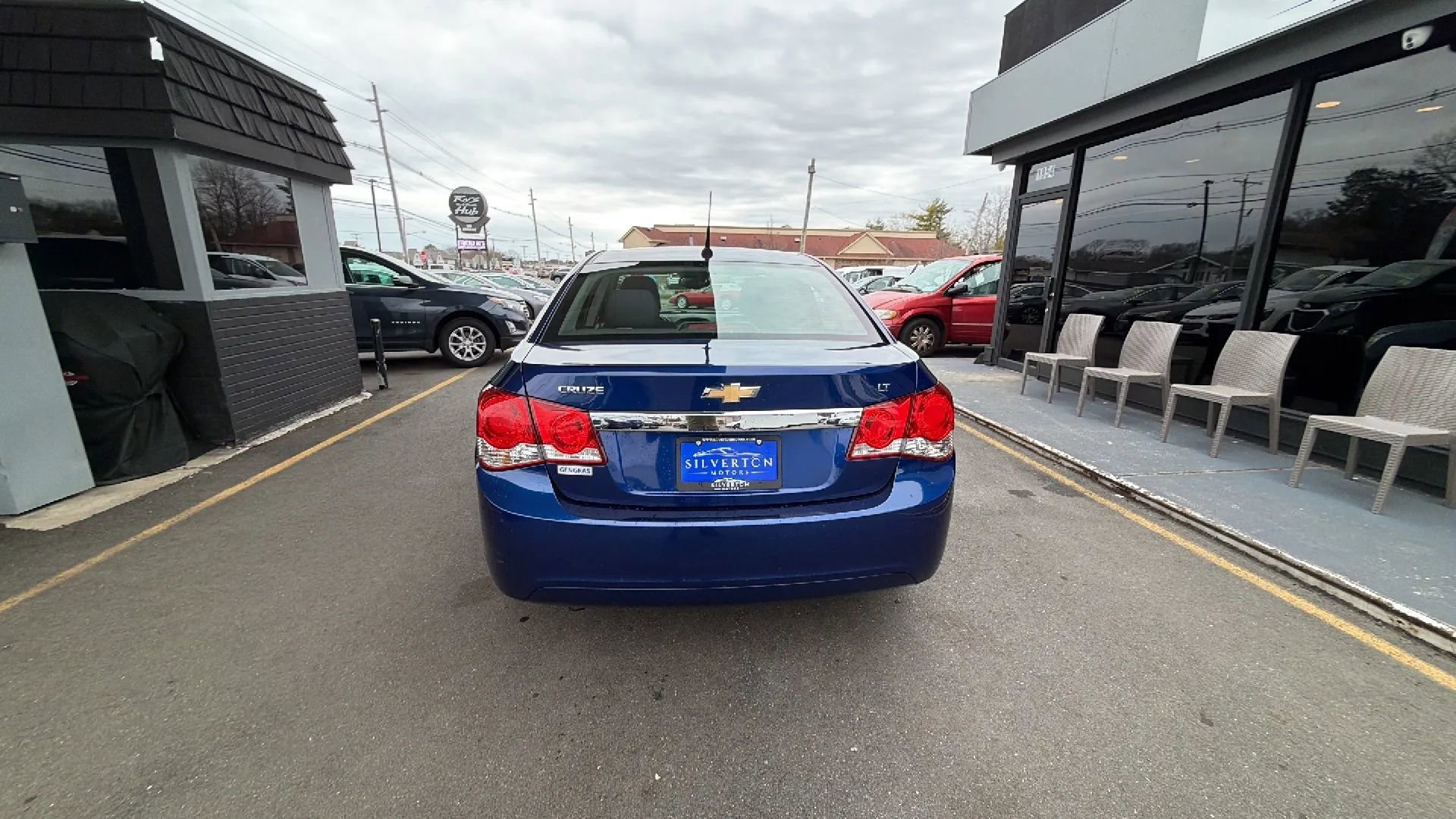 Used 2013 Chevrolet Cruze LT image 9