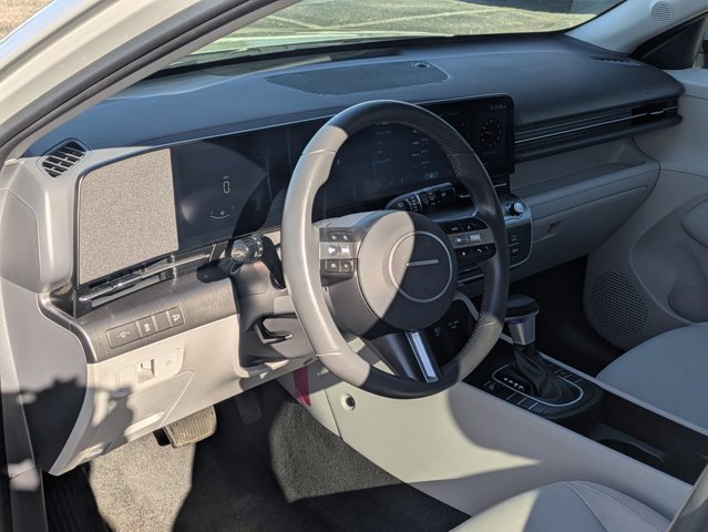 Used 2024 Hyundai Kona SEL image 9