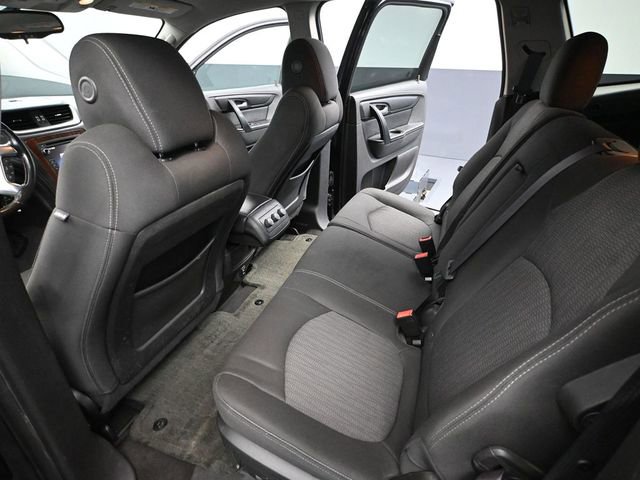 Used 2014 Chevrolet Traverse LT image 34