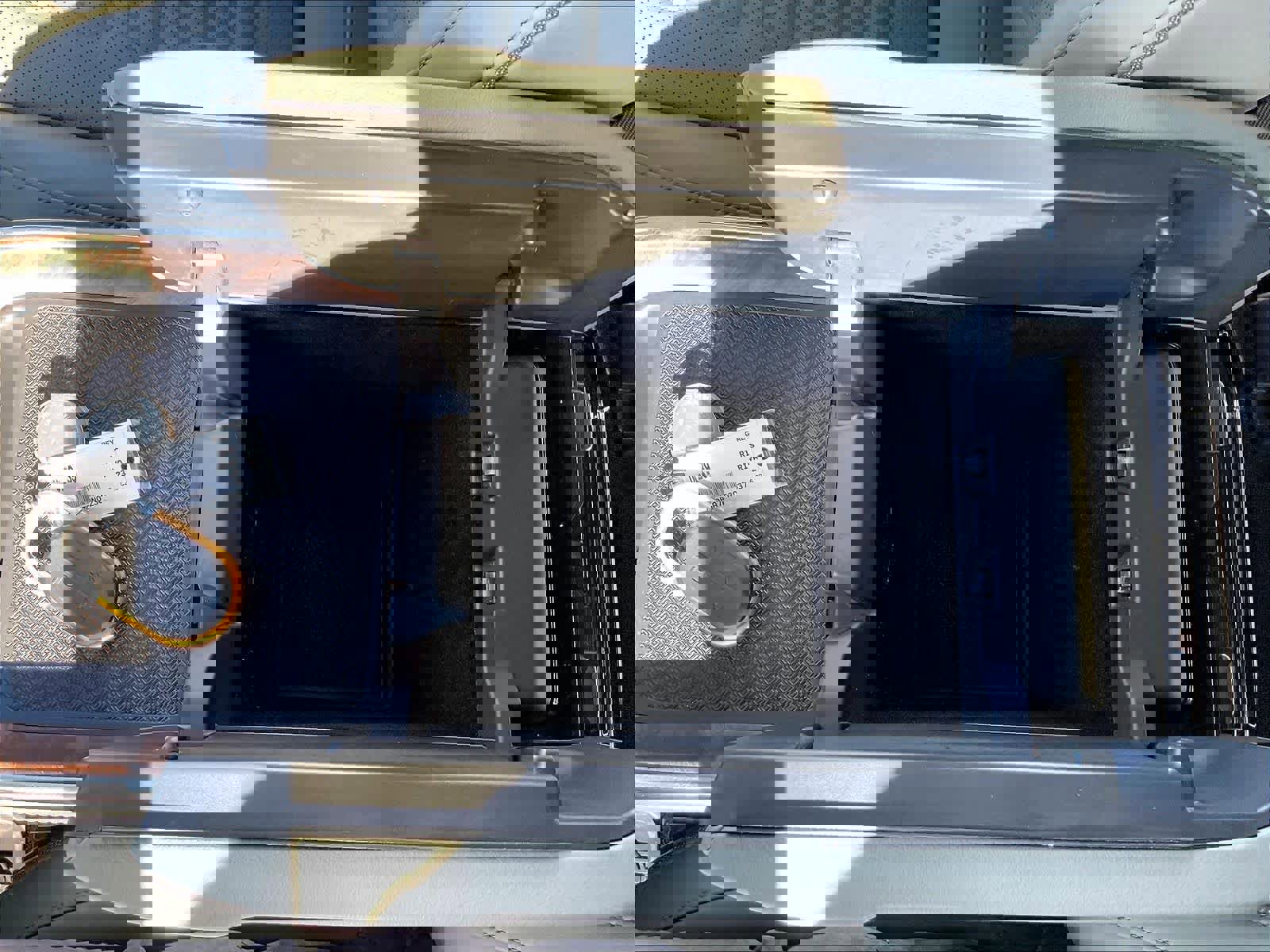 Used 2023 Rivian R1S Adventure image 36