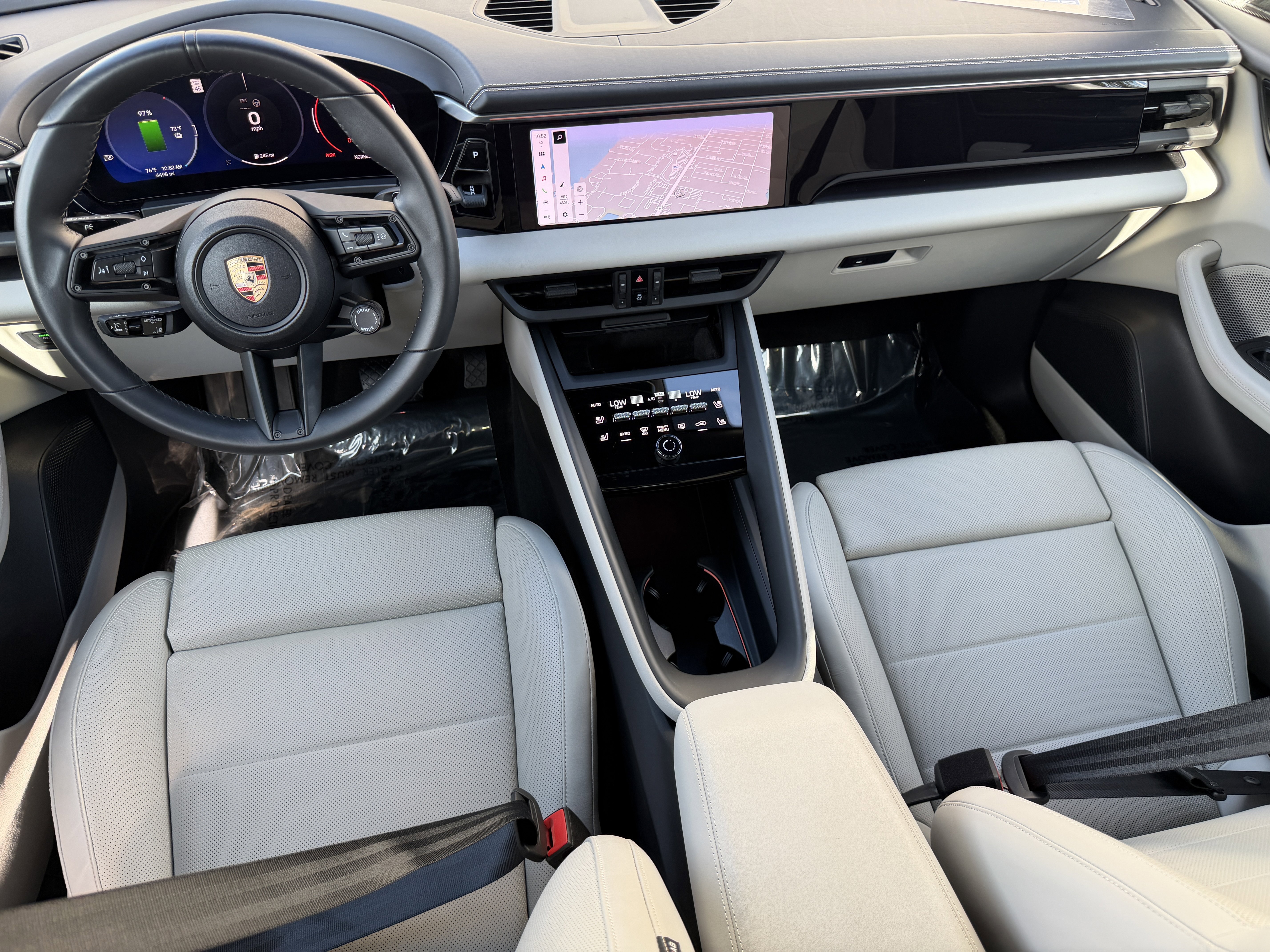 Certified 2024 Porsche Macan 4 Electric image 18