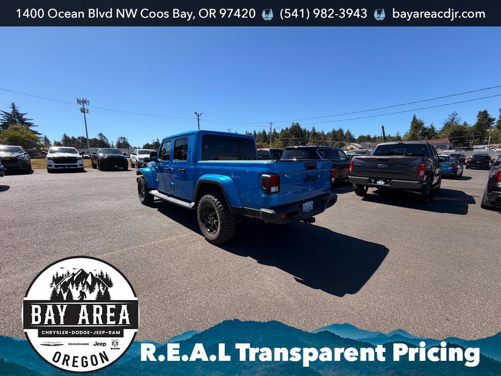 Used 2025 Jeep Gladiator Sport AWD/4WD image 8