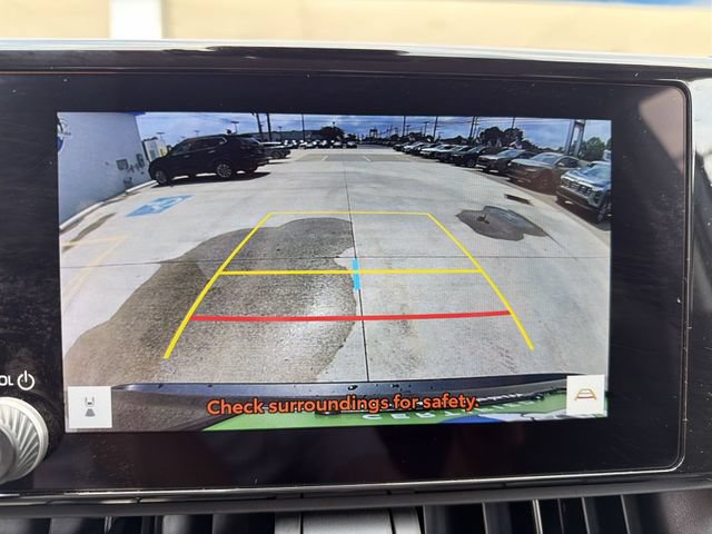 Used 2024 Toyota RAV4 LE FWD image 19