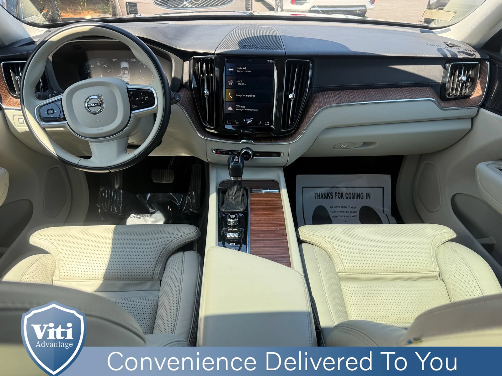 Used 2020 Volvo XC60 T6 Inscription w/ Protection Package Premier AWD/4WD image 2